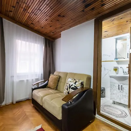 Taksim Corner Κωνσταντινούπολη