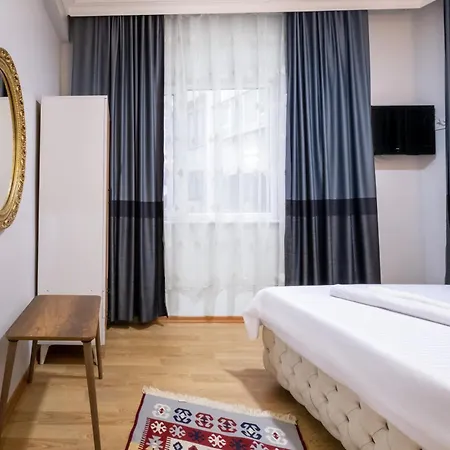 Aparthotel Taksim Corner *